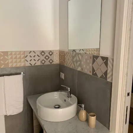 Maison Arena Al Corso לינה וארוחת בוקר